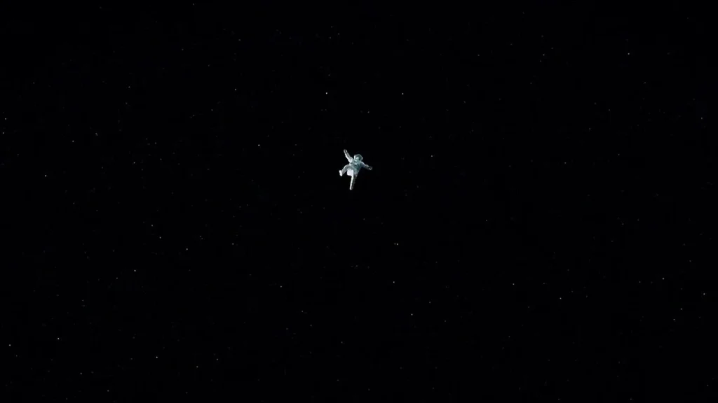 Gravity Enkaz Çarpma Sahnesi